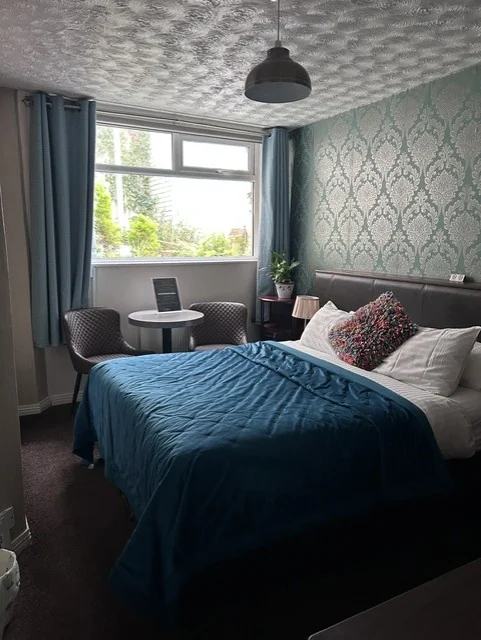 Small double room at Avarest House